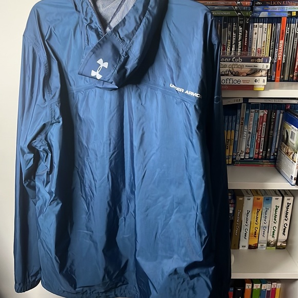 Used Under Armour XL Light Jacket - Picture 2 of 6